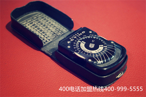 (400電話如何設置分機)(400電話辦理的費用怎么樣比較便宜？話機設置會影響服務質量嗎？)